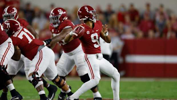 Bryce Young throws a pass against Southern Miss